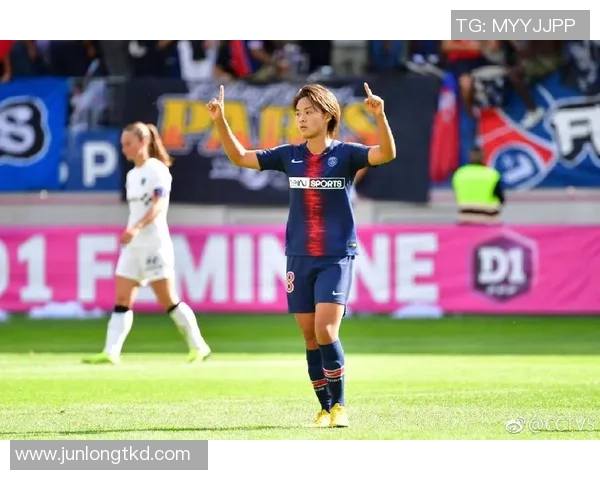 意甲精彩对决：里昂逆转本菲卡全场数据分析与精彩瞬间回顾