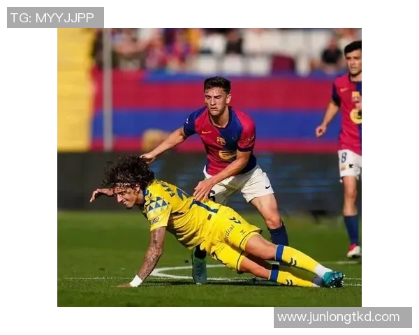 英超焦点战巴萨与马竞激战成平点球大战引发全场狂欢