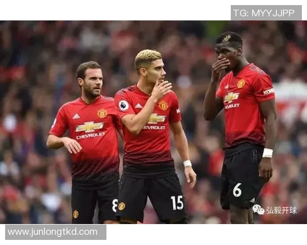 世界杯历史冷门尤文图斯与曼联激战成平局神扑瞬间震撼全场