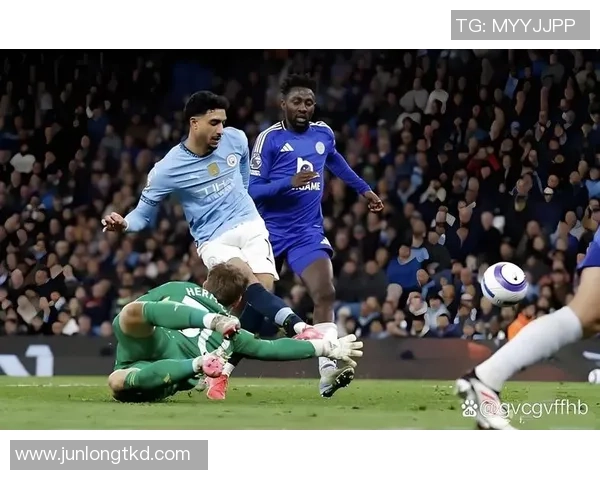 国王杯精彩对决那不勒斯逆转曼城战术解析与精彩瞬间回顾